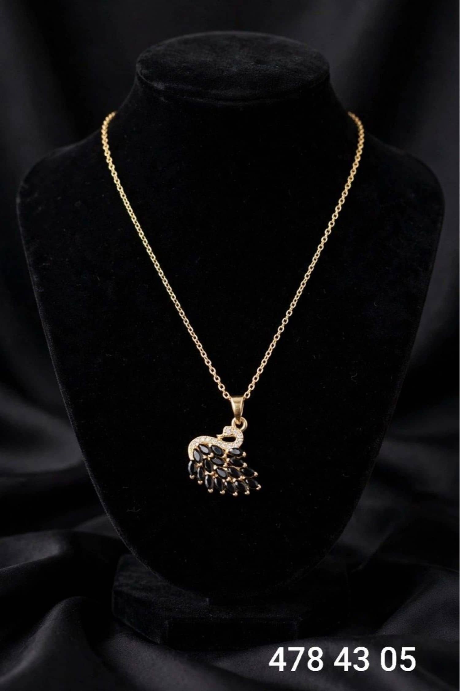 Swan Necklace