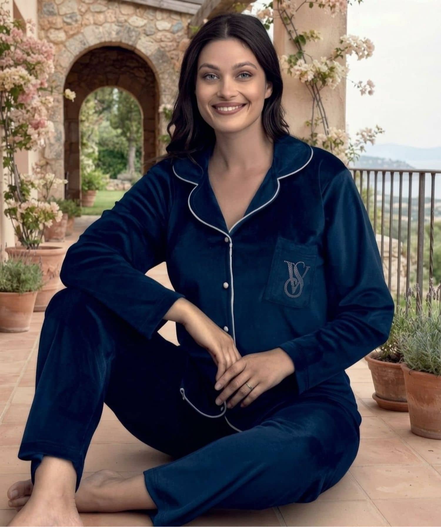 SV-8233 Kadife Düğmeli Uzun Kollu Pijama
