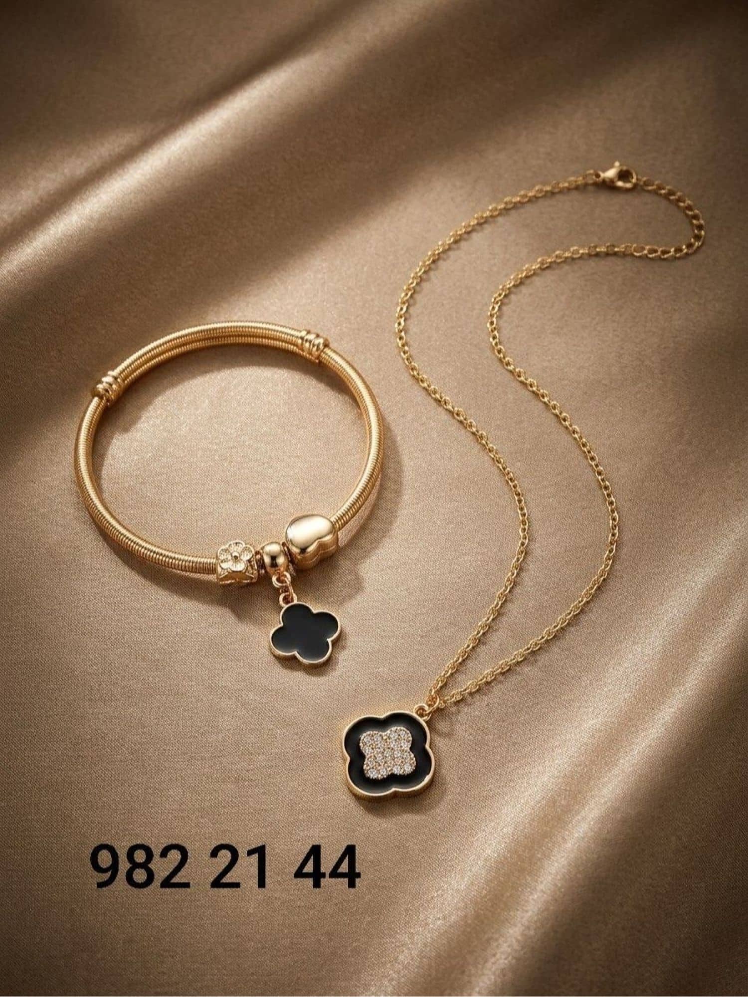 طقم اكسسوار ذهب aa