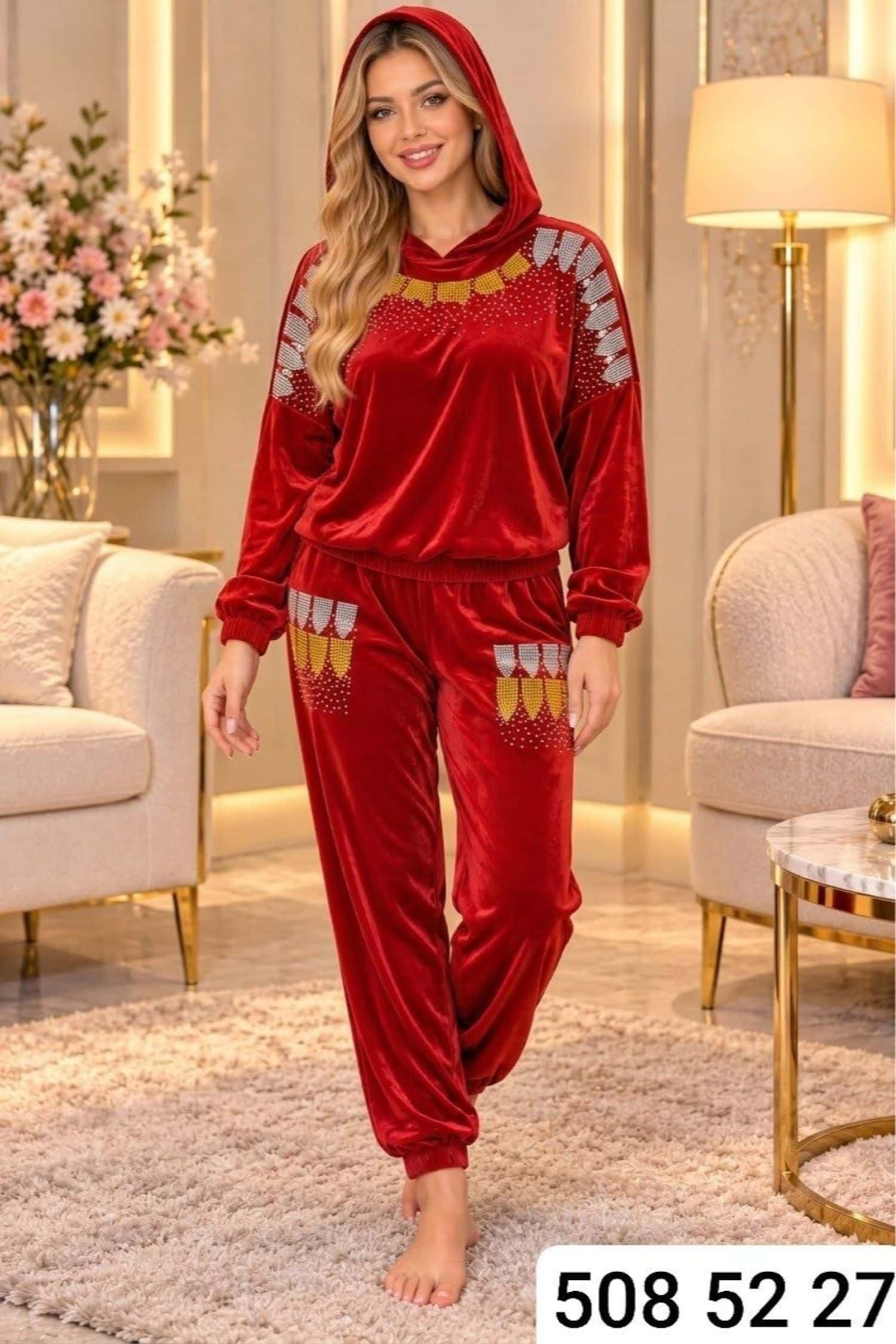 احمر